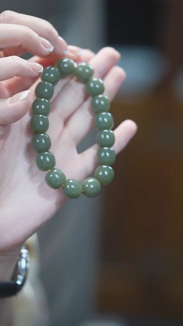 未镶嵌手串和田玉卡12+