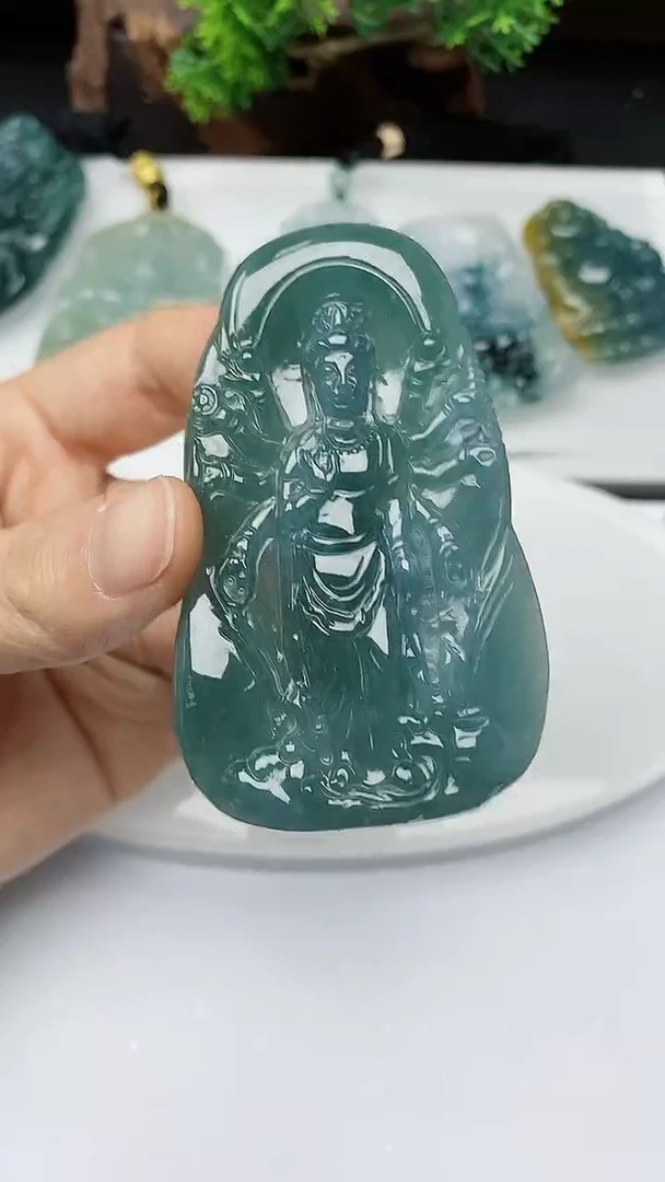 【闪购商品】翡翠颈饰未镶嵌