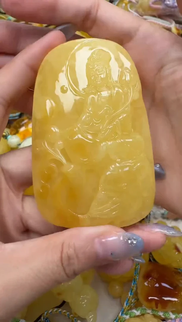 裸石琥珀未镶嵌如图