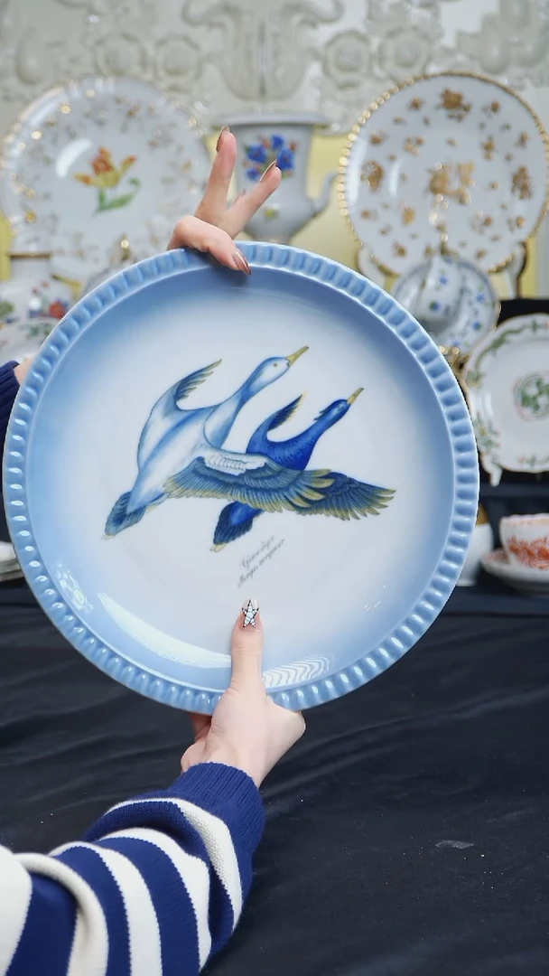 骨瓷婷婷中古器物如图所示90