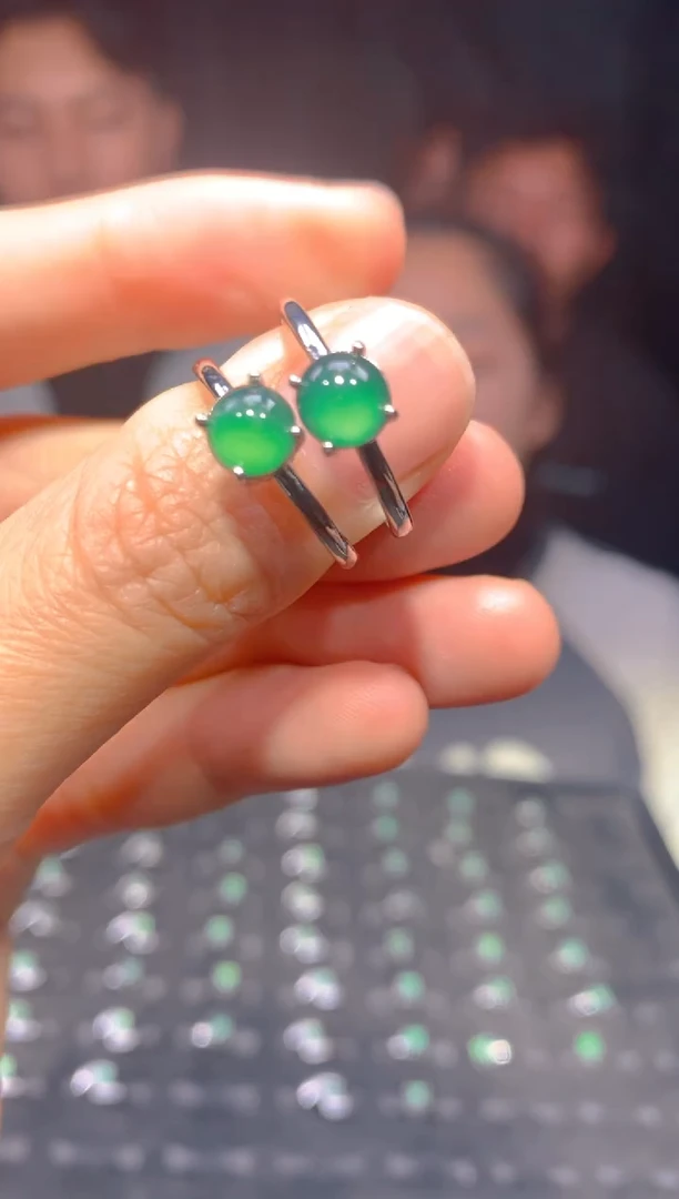 【闪购商品】定制翡翠未镶嵌5多样性发货（发其一）