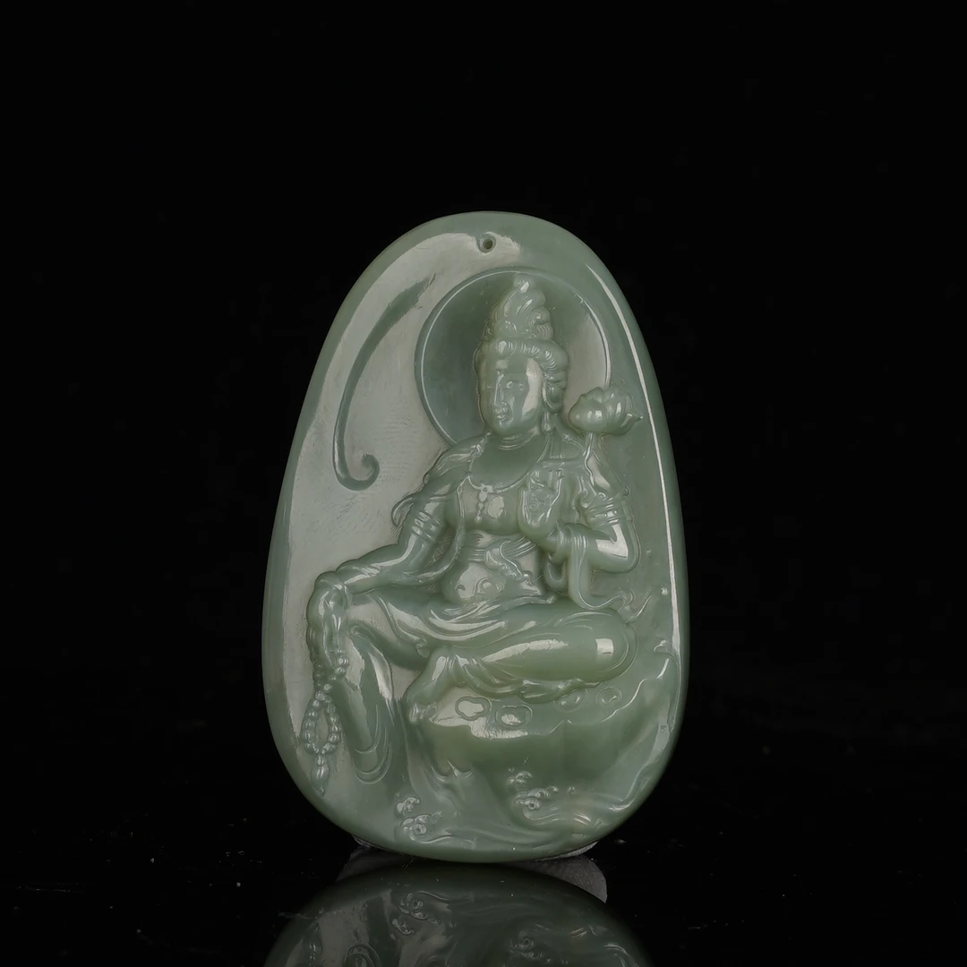 XX03259二十世纪和田玉菩萨挂坠