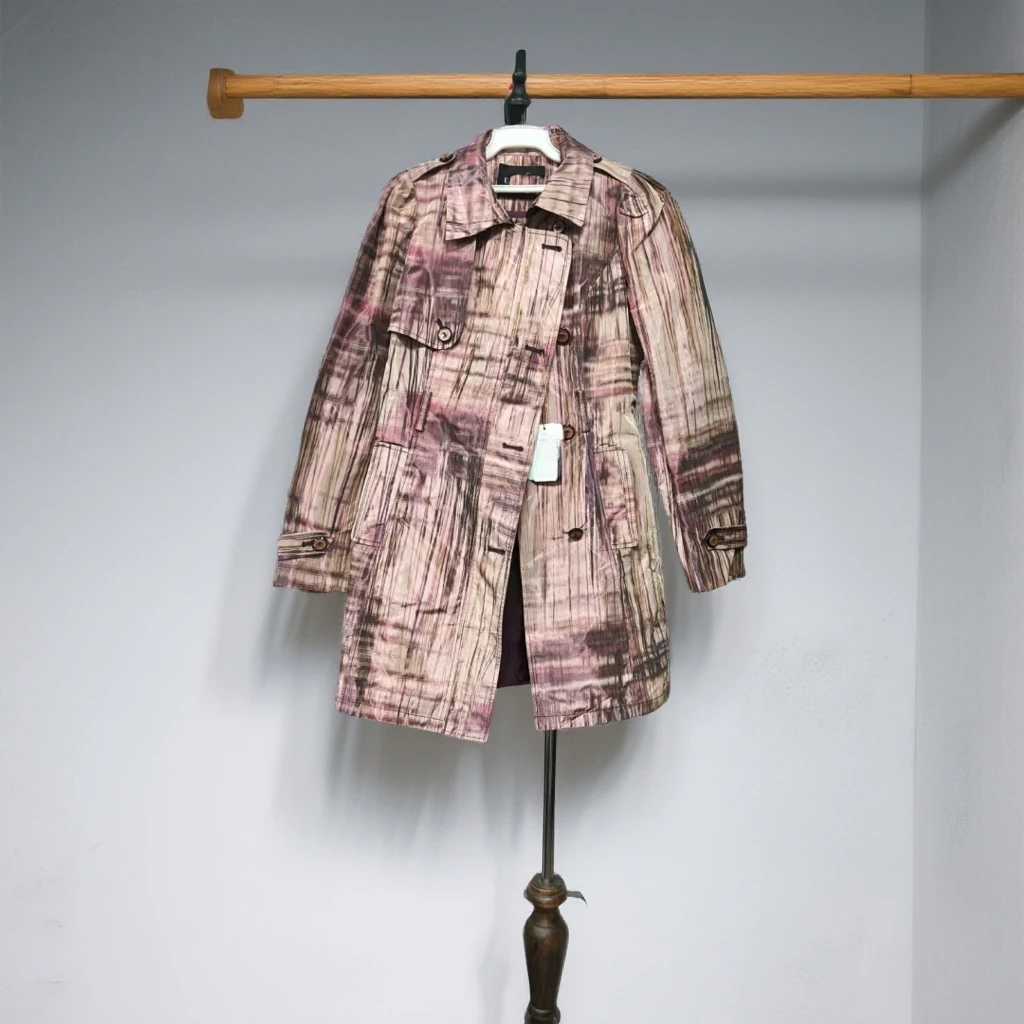 秋季新款粉色印花外套C800