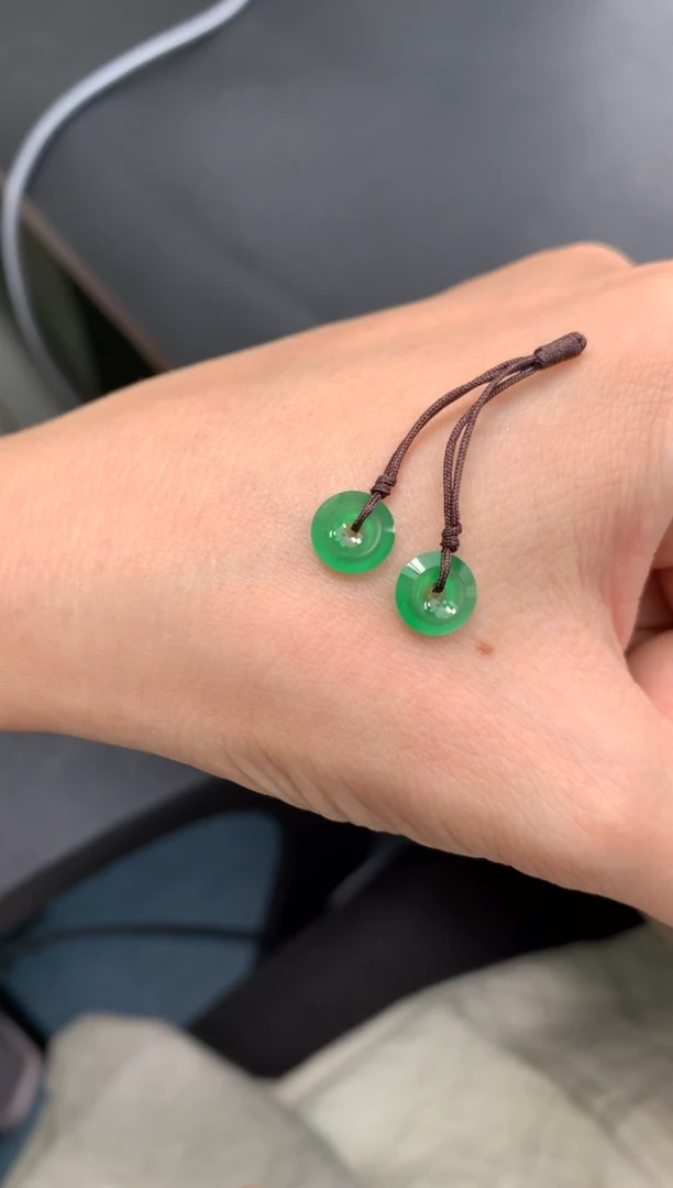 未镶嵌定制翡翠48小时鉴赏期 退货不扣服务费