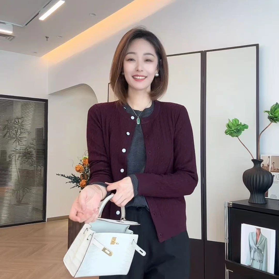 FIGO LOVE 秋季麻花老钱气质百搭长袖针织开衫8735