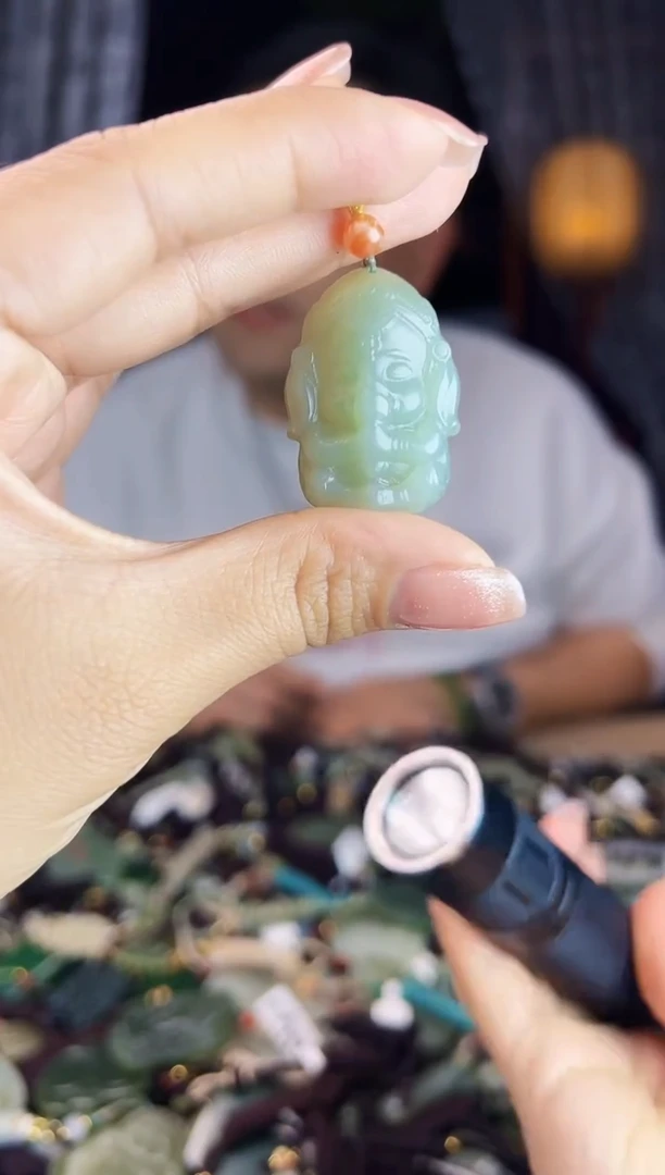 未镶嵌和田玉挂件1