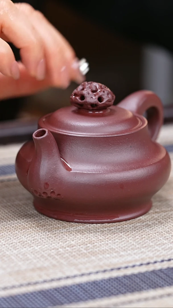 【闪购商品】紫砂茶壶老紫泥 云根料  扭转乾坤壶