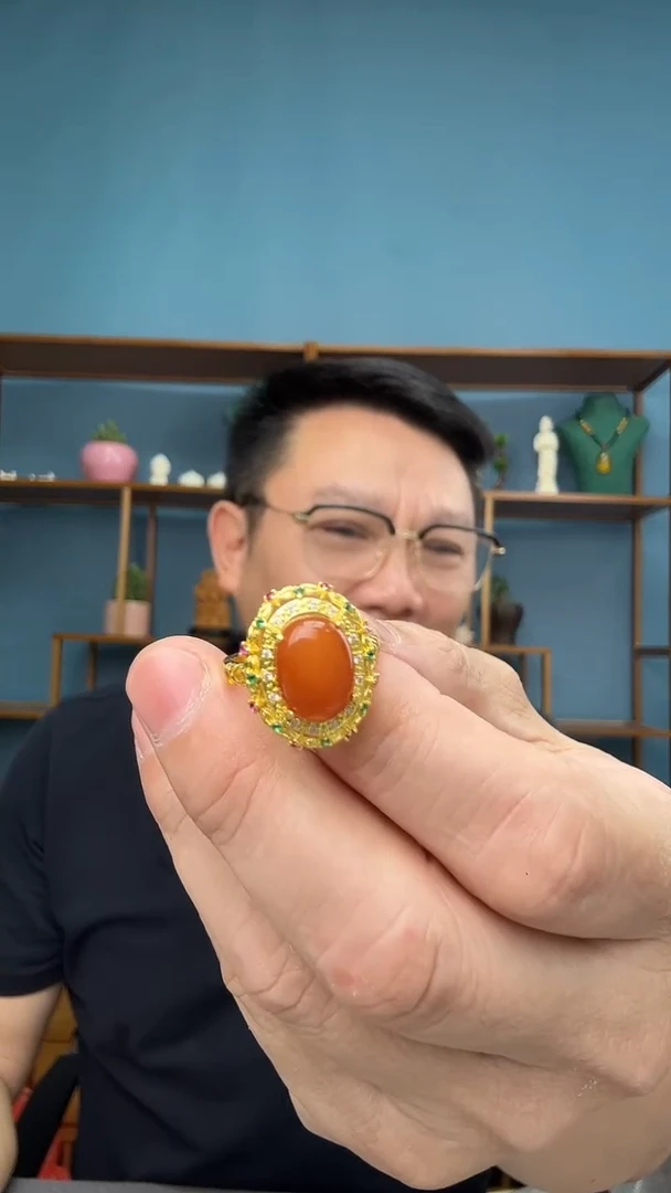未镶嵌琥珀裸石20（有瑕介意勿拍）