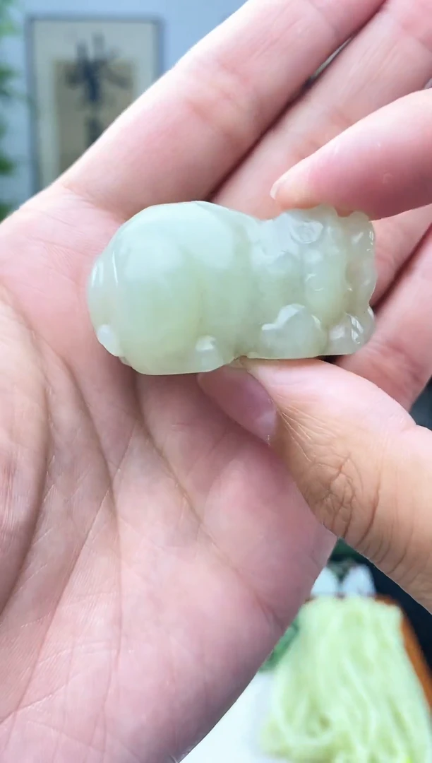 和田玉未镶嵌颈饰1