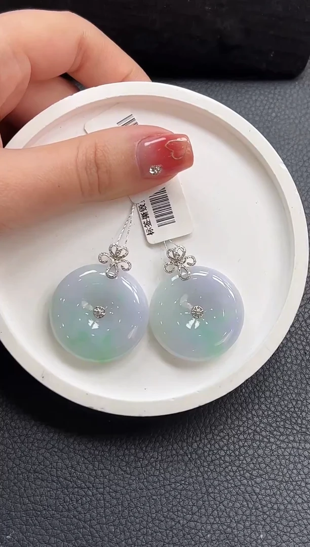 【闪购商品】翡翠颈饰18K金镶嵌平安扣多样性发1件