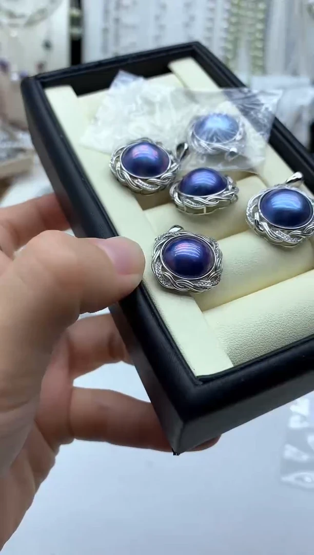 银S925镶嵌吊坠(不含链)拼合珍珠（马贝珠）多样性发其一