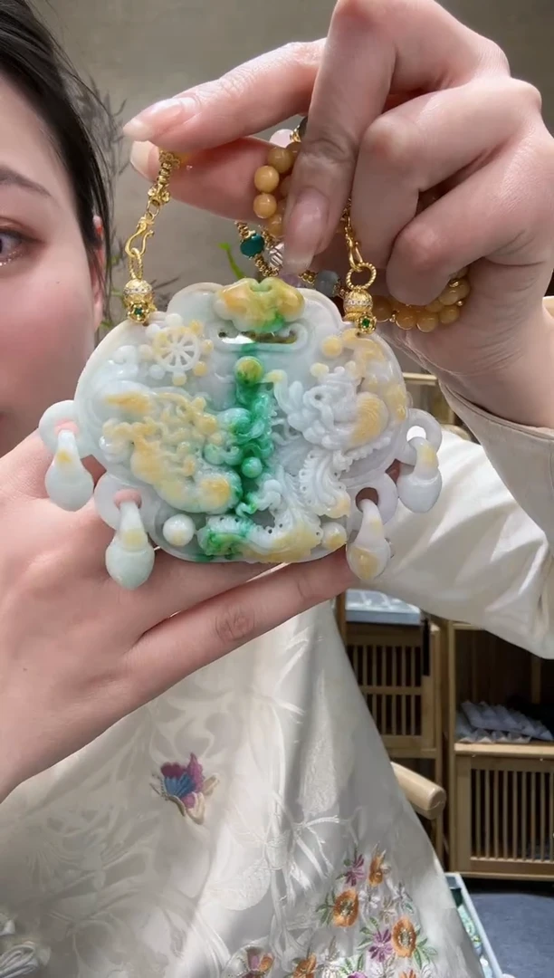 【闪购商品】翡翠颈饰未镶嵌吊坠