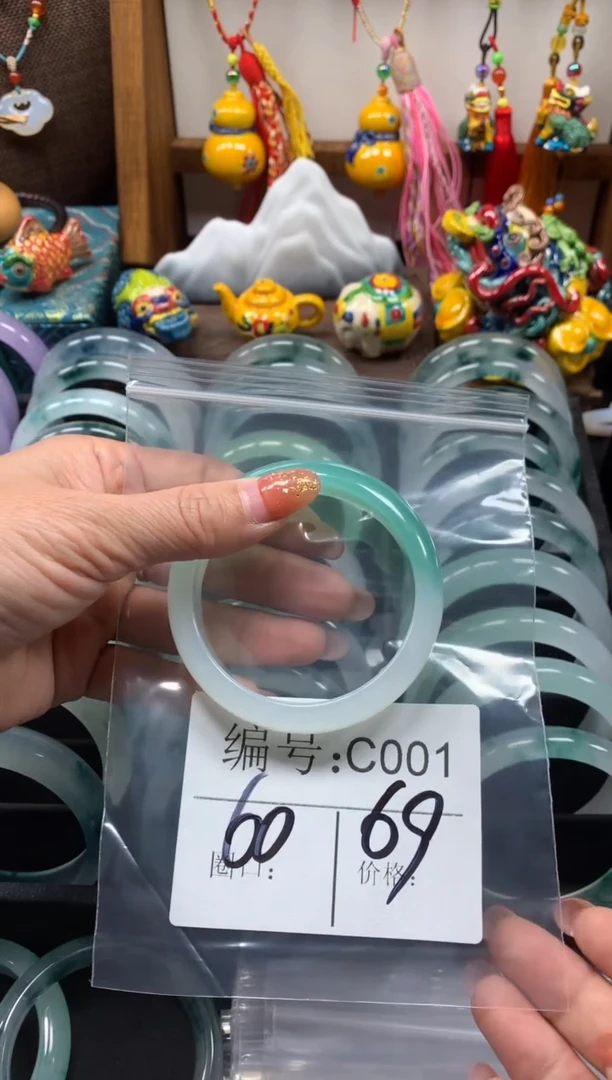 【闪购商品】石英质玉手镯未镶嵌60圈口C001