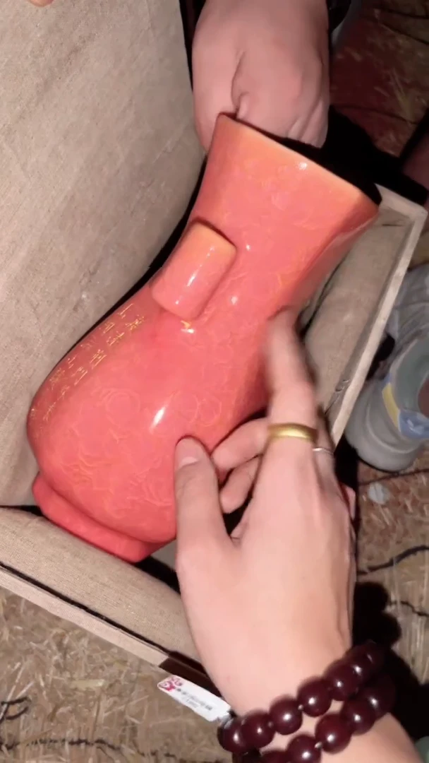 陶瓷看了二年瓷直播间，真还没见过这种瓷器