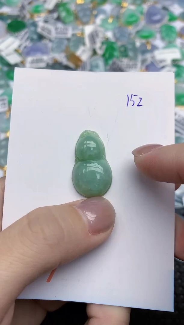 【闪购商品】翡翠颈饰未镶嵌天然翡翠A货