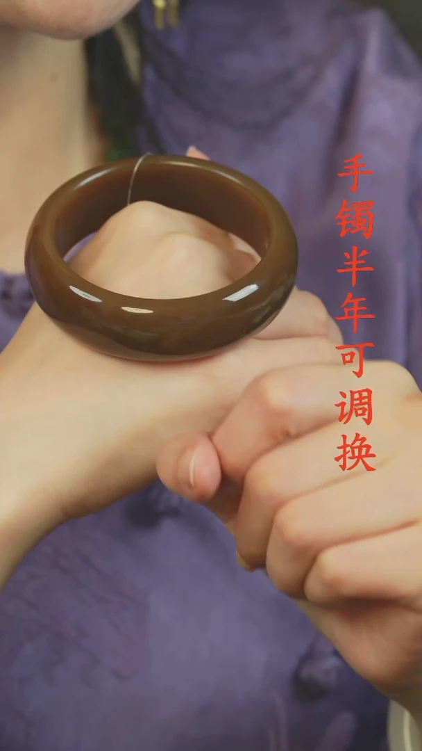 和田玉（糖玉）手镯未镶嵌新疆且末糖全糖61