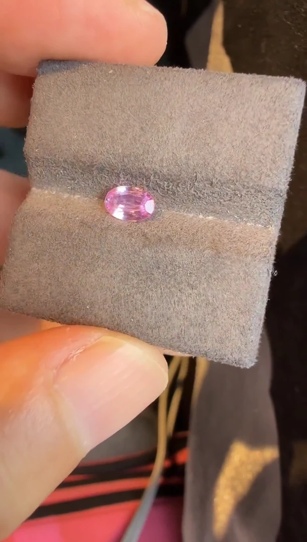未镶嵌定制定制蓝宝石天然无烧0.59克拉国际证书 粉色