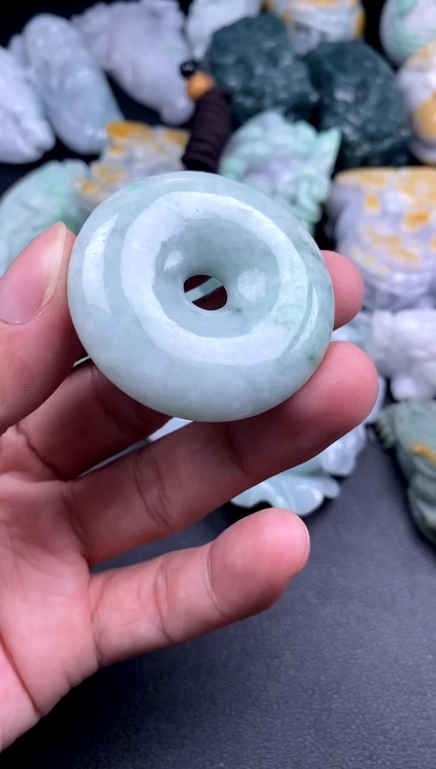 吊坠(不含链)未镶嵌翡翠1