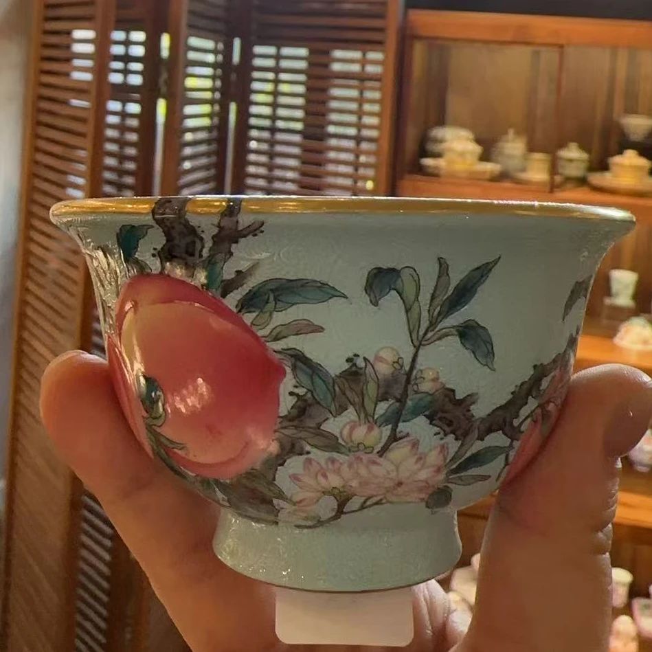 【珽珽溯源】溢珍堂  蓝地扒花过墙五桃压手杯 瓷器茶周边