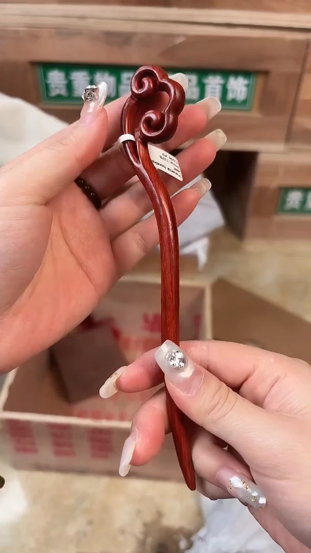 饰界坊甄选福利闪购商品无礼盒