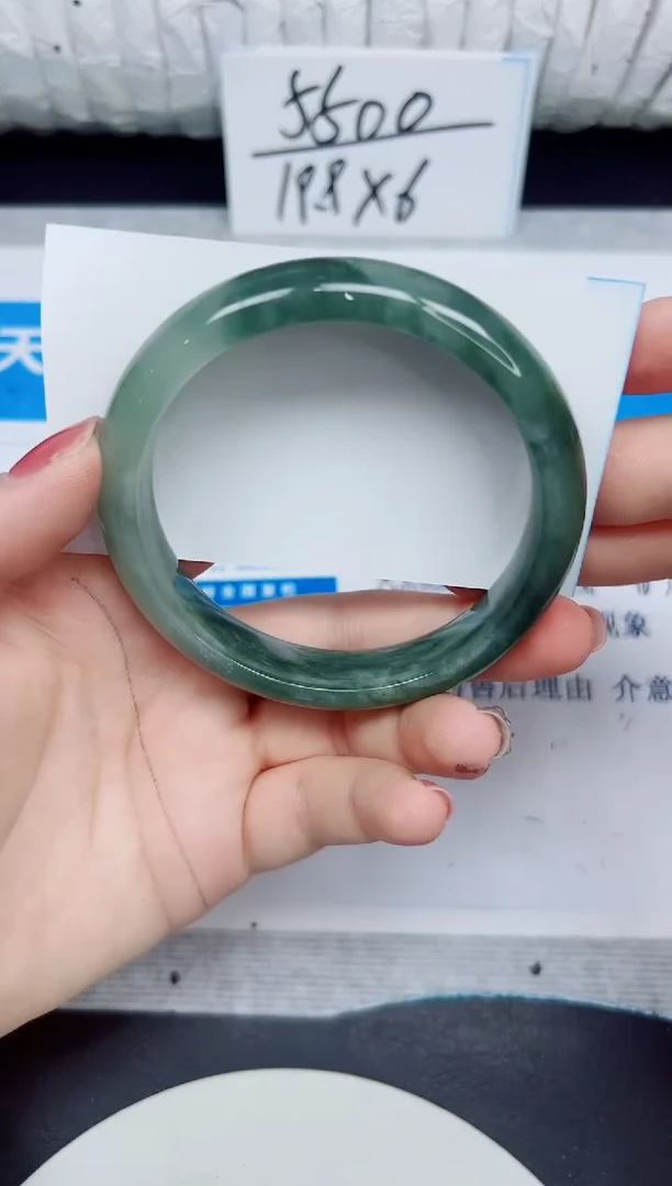 石英质玉手镯未镶嵌101/61.1