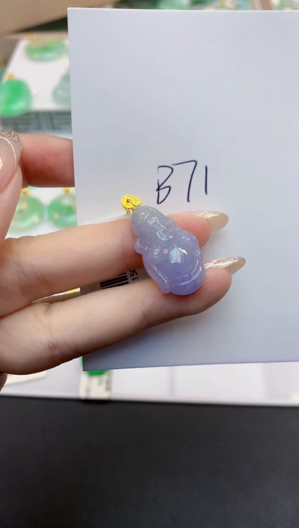 翡翠18K金镶嵌颈饰天然缅甸A货翡翠