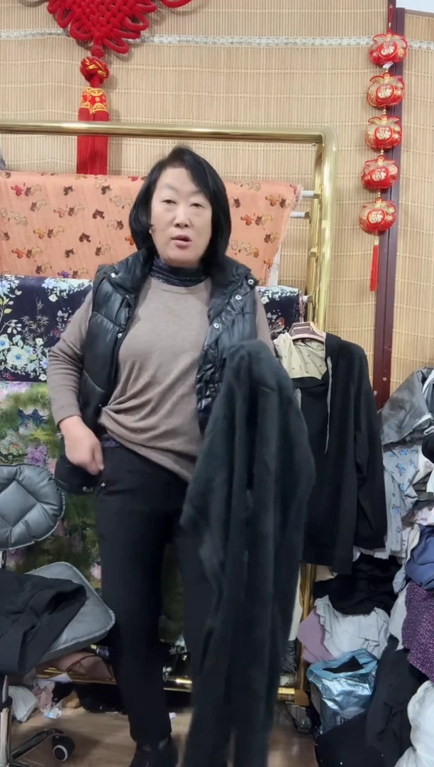 锦纶黑色一体绒成品打底裤一条  L  码  包身穿