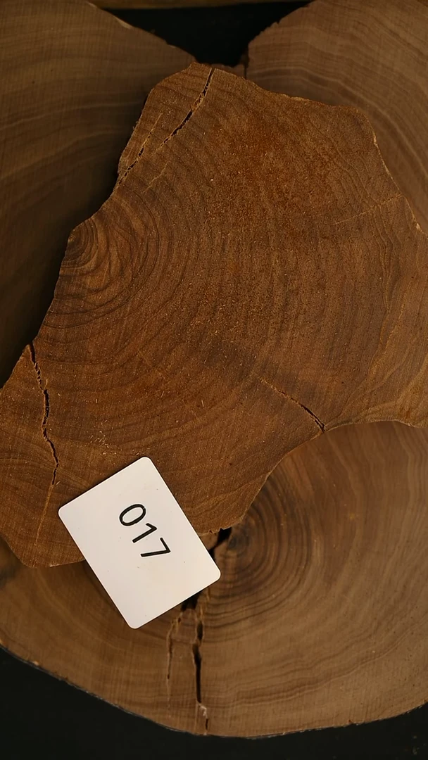 檀香木其他6号仓老山檀切片2.0厚237克