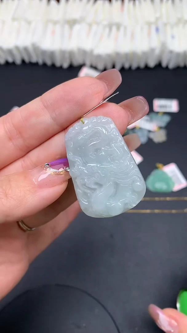 翡翠未镶嵌吊坠(不含链)MS185082