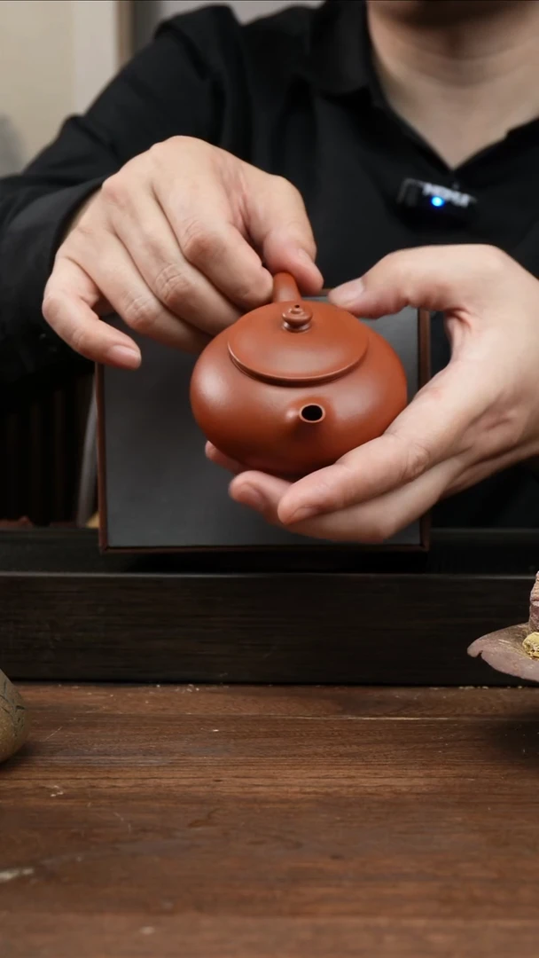 茶杯紫砂如***灭朱泥小寒江     130CC