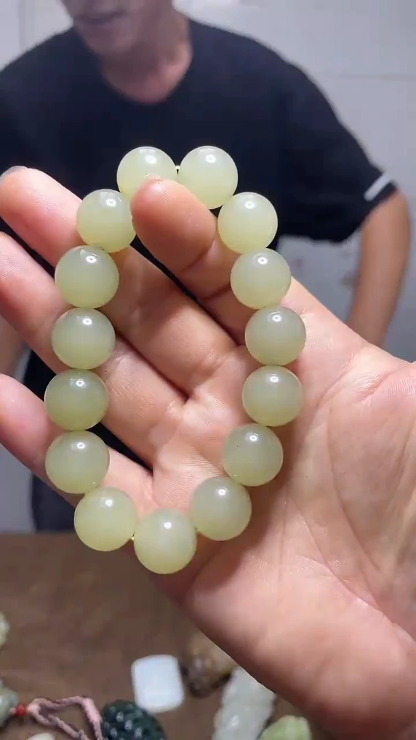 和田玉未镶嵌挂件1