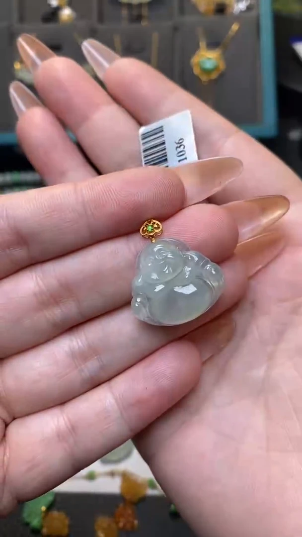 颈饰18K金镶嵌翡翠净货36909