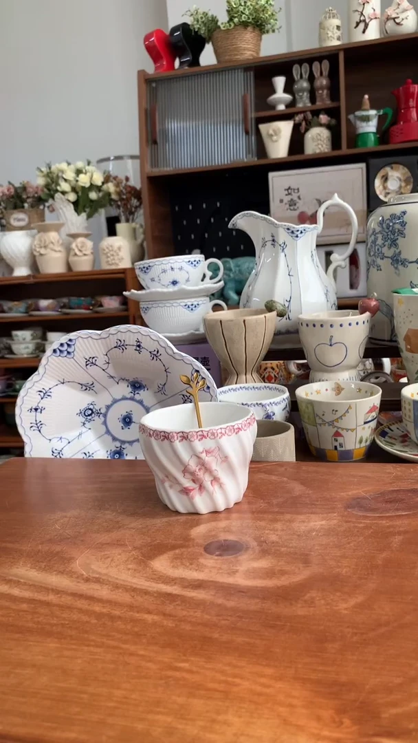 瓷蝴蝶与花手握杯 送勺