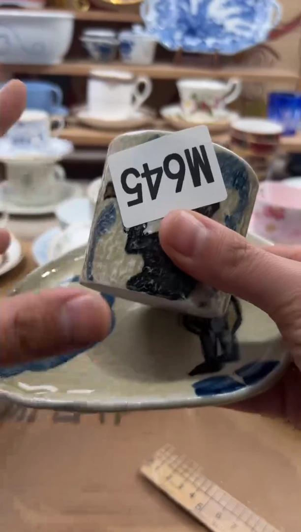 瓷片喵****汪瓷片-------M645