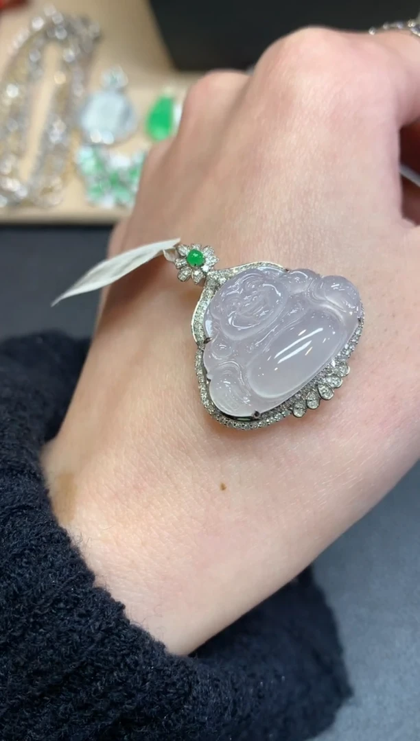 【闪购商品】翡翠颈饰18K金镶嵌佛公【无服务费】