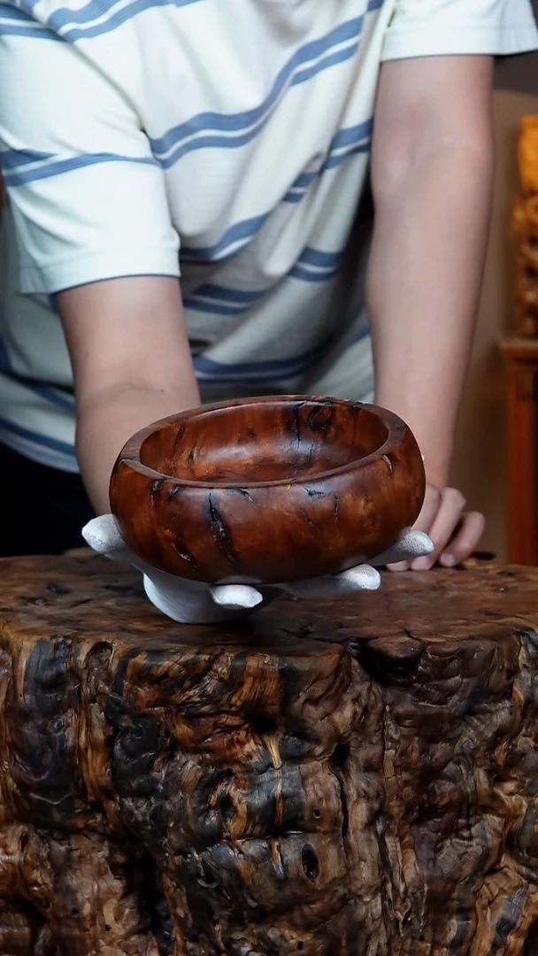 枣木百年鸡心枣木烟灰缸
