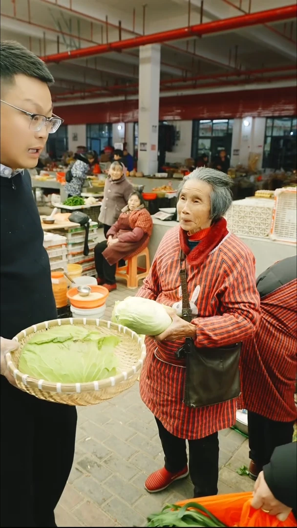 中国大陆代卖农家奶奶家包菜1个