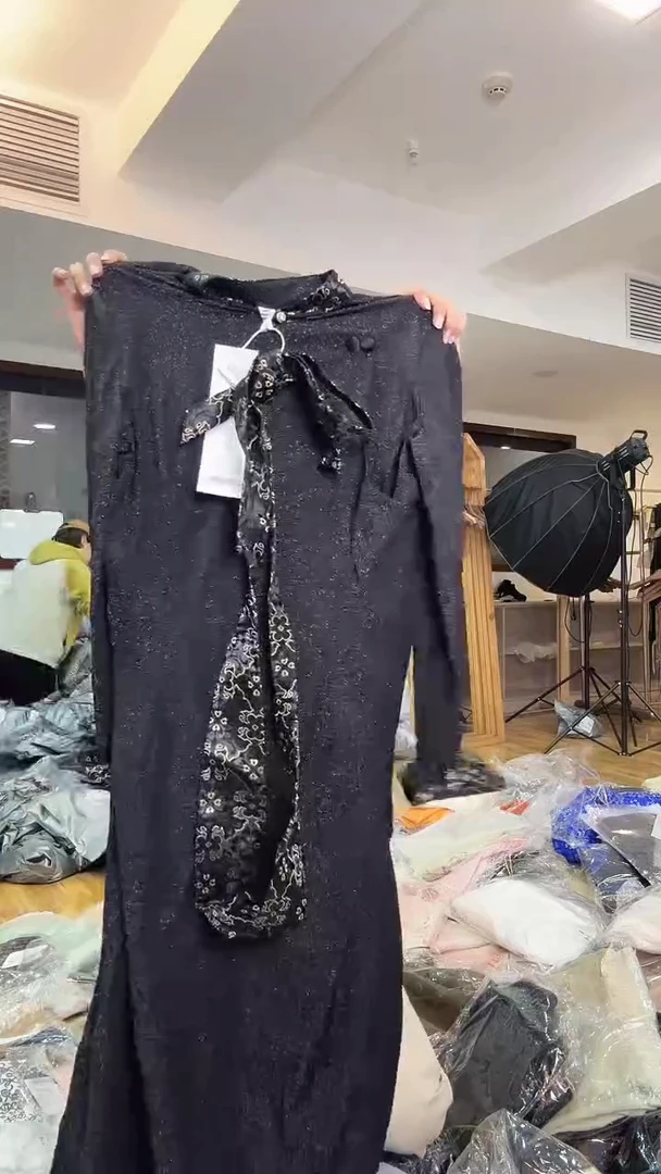 连衣裙       XL码      120-130斤