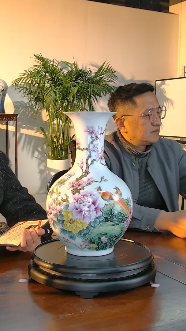 【闪购商品】瓶 E28【人间瓷画】《黄世火》