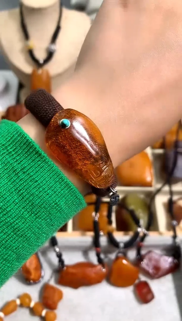 【闪购商品】蜜蜡裸石未镶嵌似玉