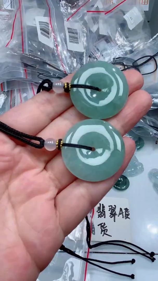 颈饰未镶嵌翡翠吊坠团购多样性发一件