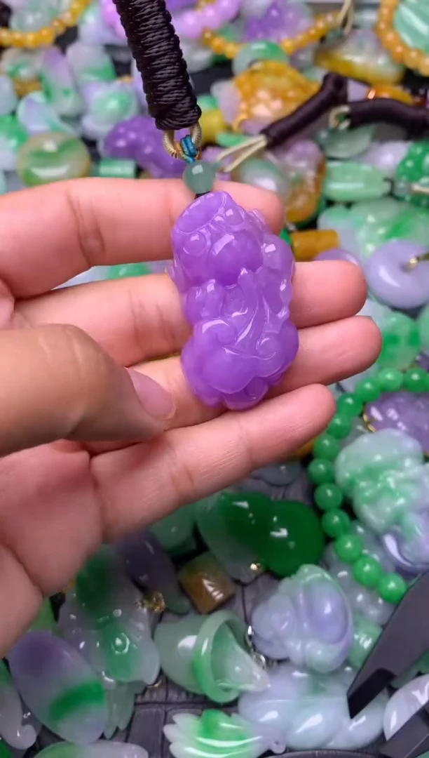 颈饰未镶嵌翡翠缅甸翡翠吊坠