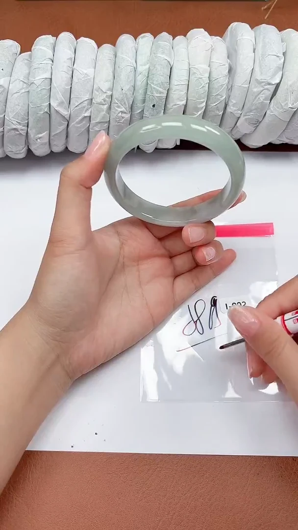 【一物一拍，对准编号】I002