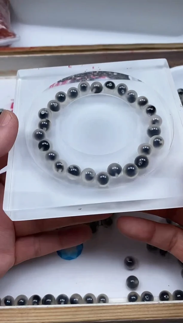 玛瑙/玉髓散珠未镶嵌D462 冰烟灰糖心8mm10个9.9元