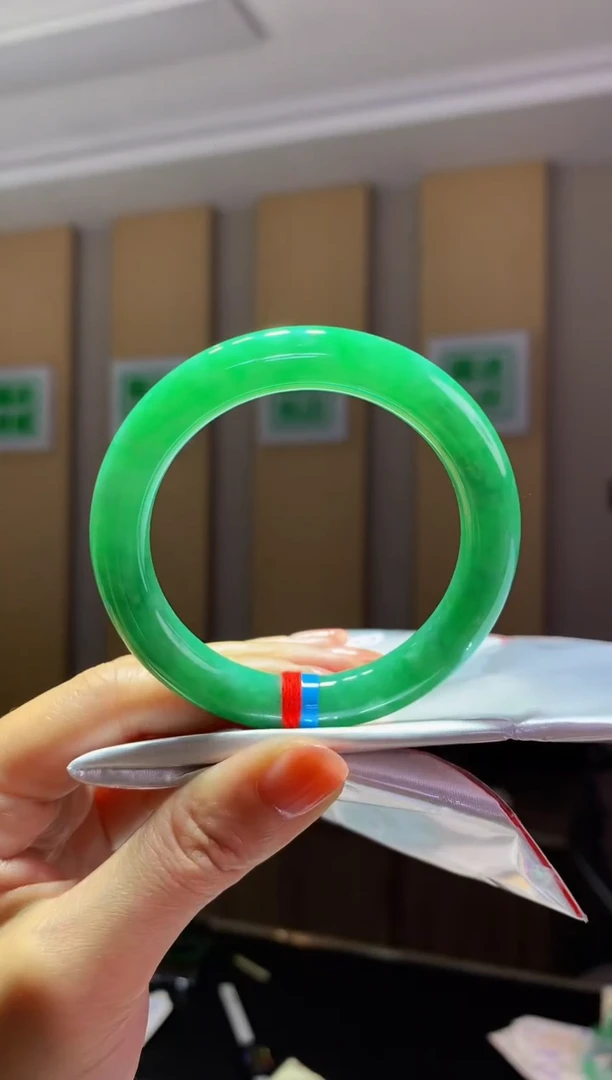 未镶嵌手镯翡翠-C214 圈口52