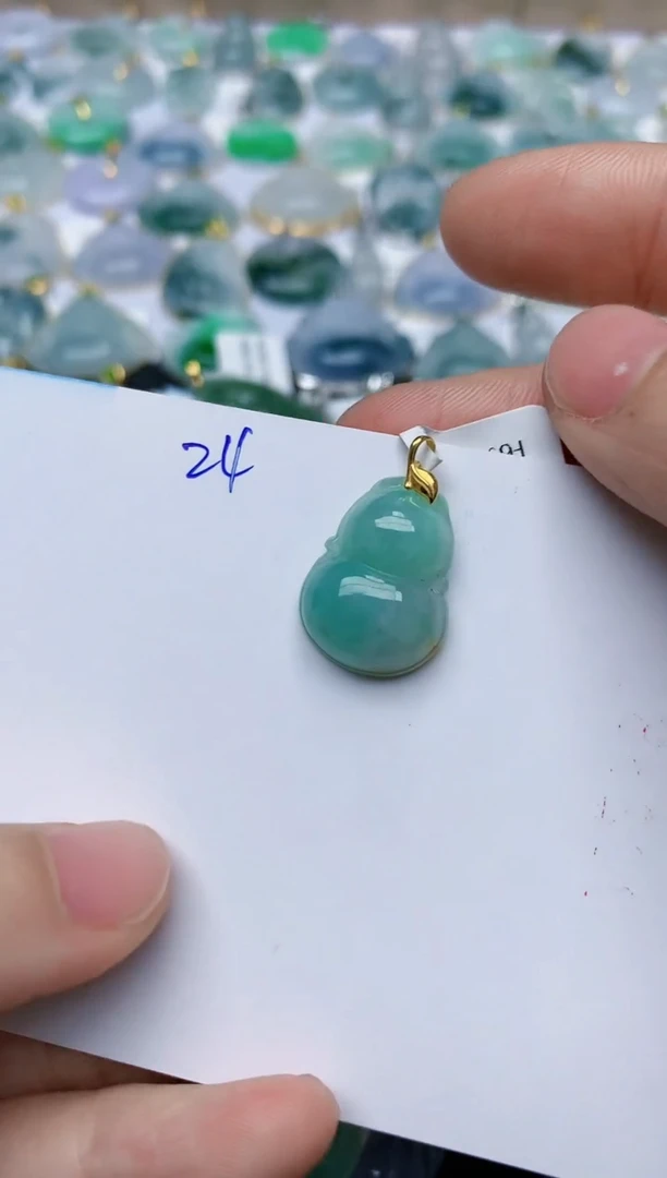【闪购商品】翡翠颈饰18K金镶嵌天然翡翠A货    24