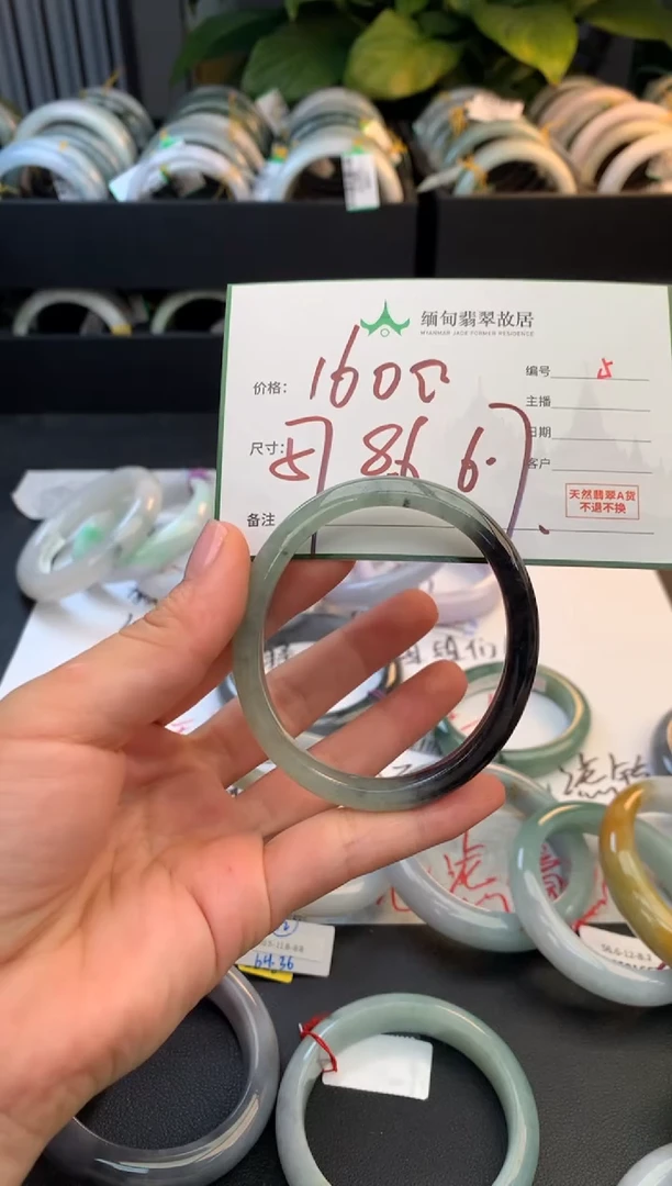 未镶嵌定制翡翠沙*毛货需精细抛光+多人