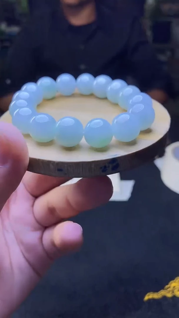 定制翡翠未镶嵌天然缅甸A货翡翠，多样性发货，拍一发一