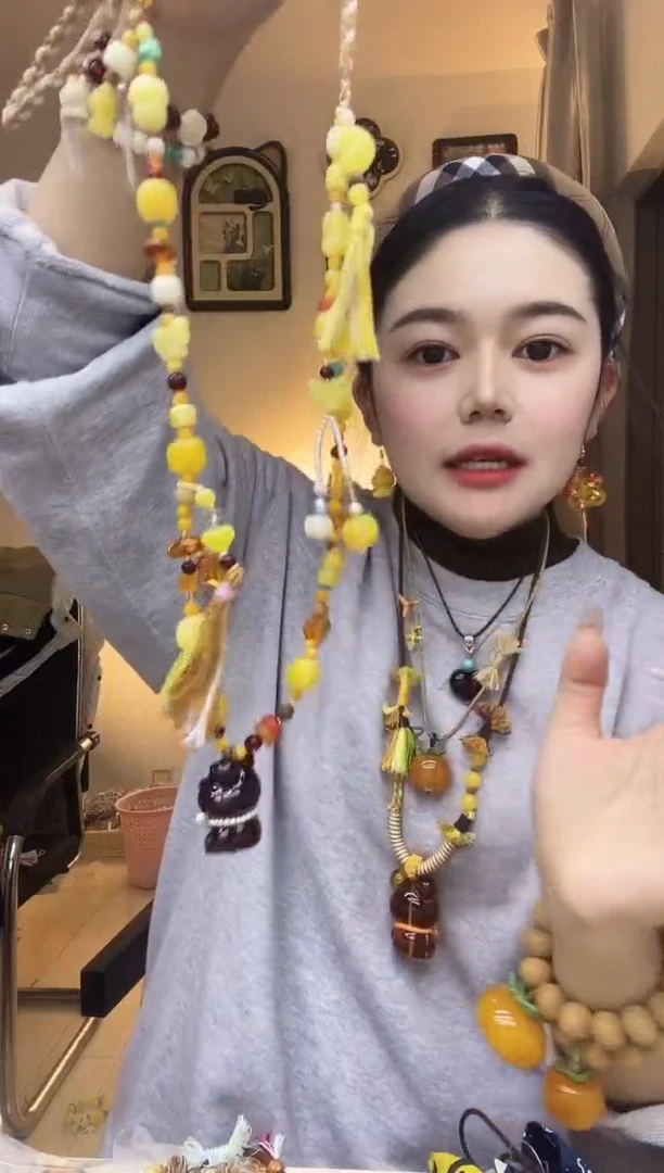 无合金熊北北时尚穿搭饰品斜挎