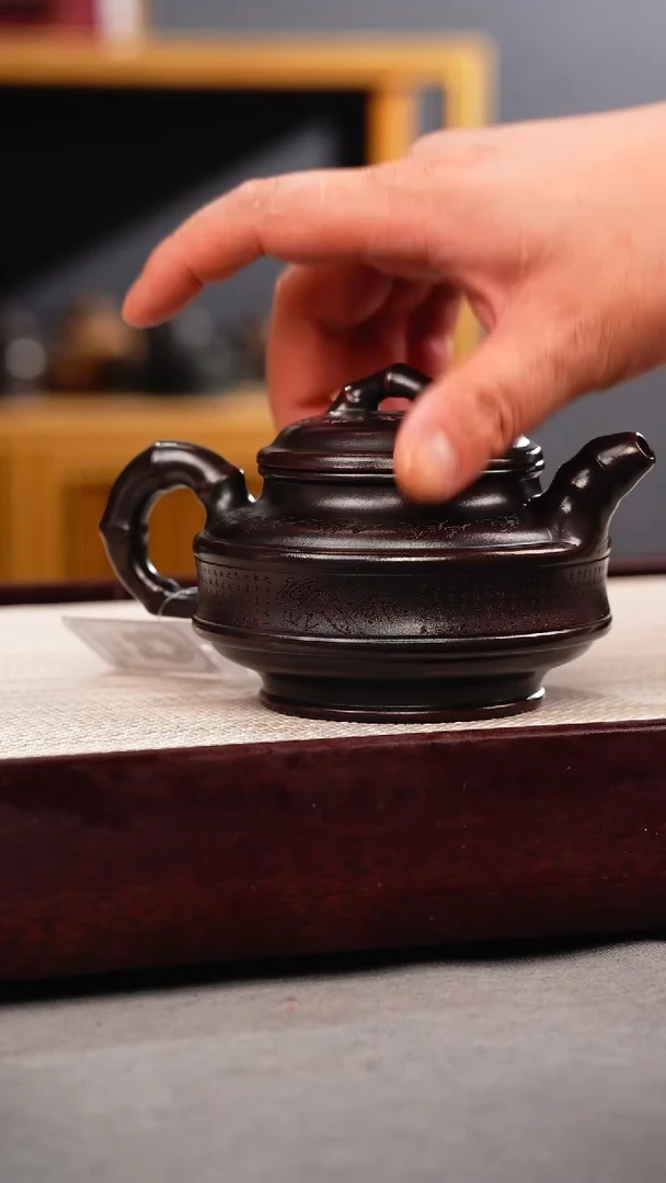 茶壶紫砂铁血红砂 双线竹鼓 刻绘